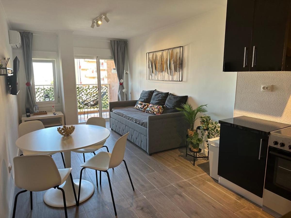 Apt Centrico Con Vistas Y Piscinas Benalmádena Esterno foto