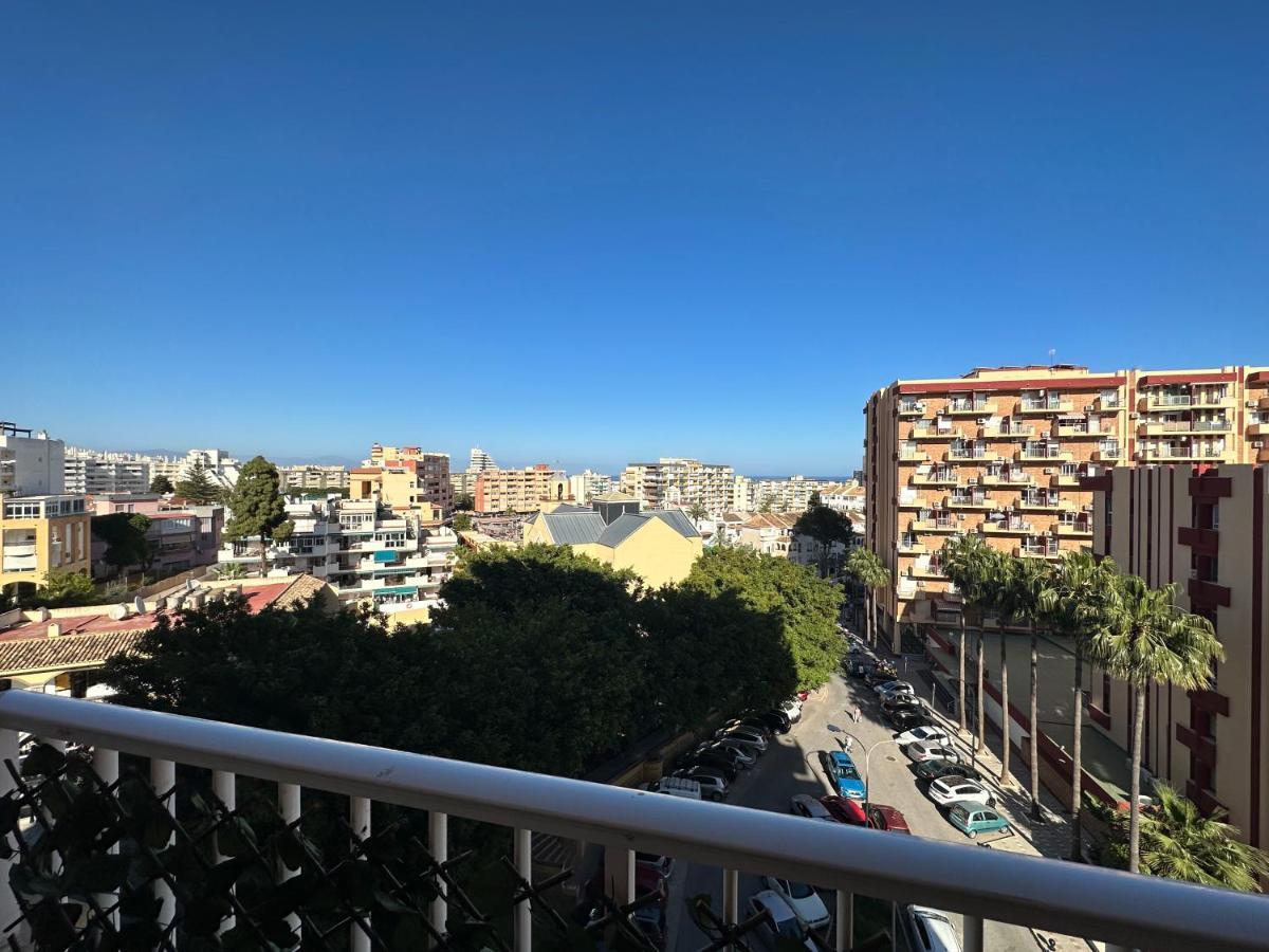 Apt Centrico Con Vistas Y Piscinas Benalmádena Esterno foto
